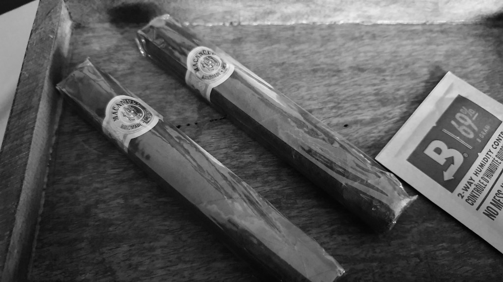 Your First-Ever Cigar! – Macanudo Café Hyde&nbsp;Park