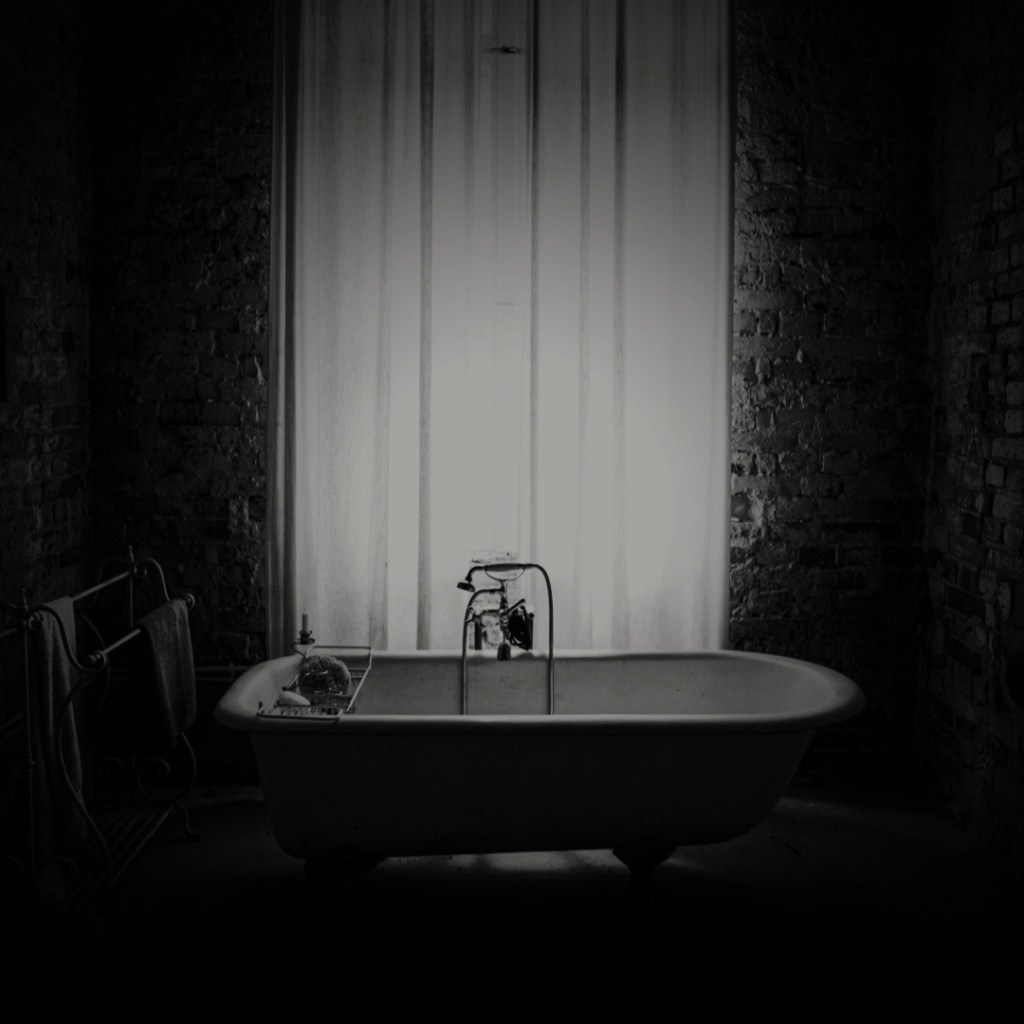 Hotel Mysteria 015 – Spoken By&nbsp;Strings